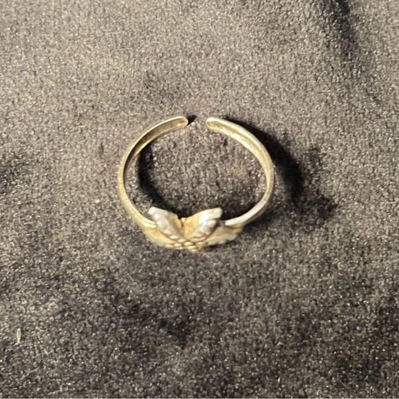 Pair of Silver Pinky Rings - Picture 12 of 14